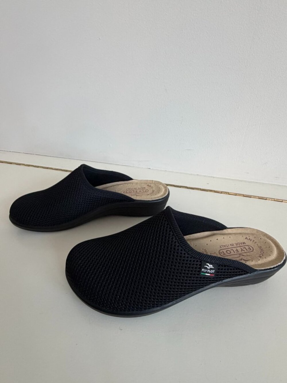 NWOT Fly Flot Anoia Black Mesh Comfort Clogs Mules Made Italy Size 6.5
